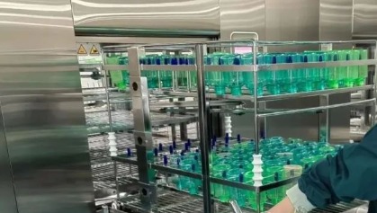 Penyelenggaraan harian dan penyelenggaraan peralatan di pusat penyahcemaran